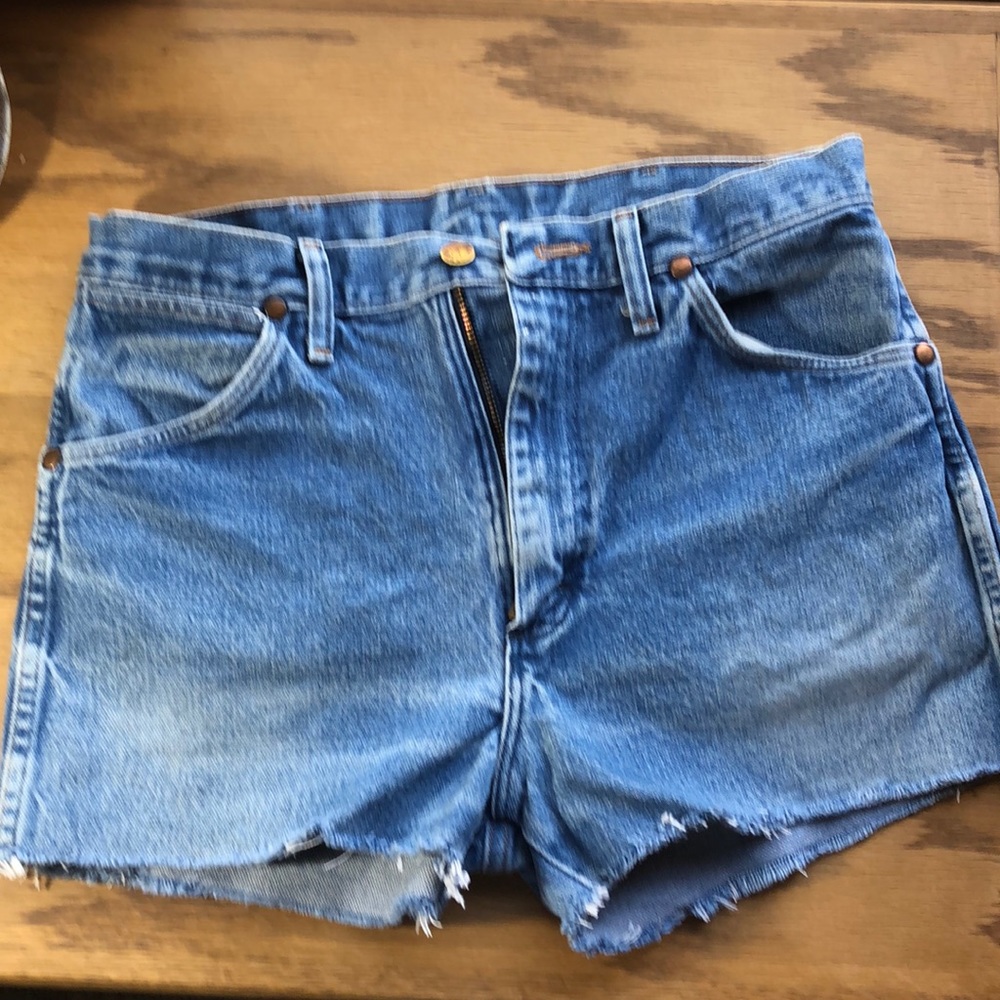 Wrangler cut off shorts